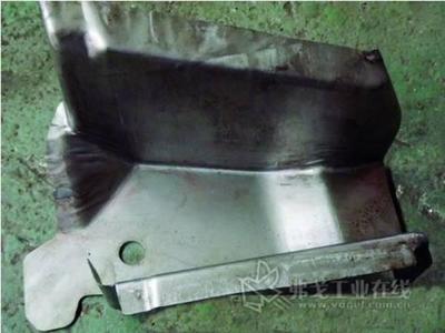 汽車鈑金沖壓件疊料問題的案例分析